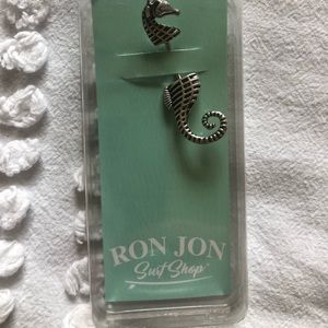 Brand new never worn surgical steel bellybutton ring